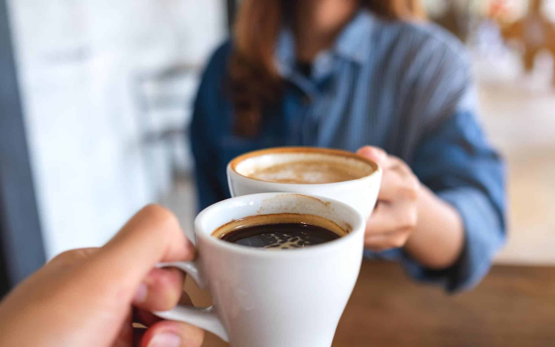 Gli scienziati sanno perché beviamo così tanto caffè. Non è solo il gusto